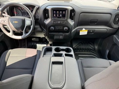 New 2026 Chevrolet Silverado 1500 W/T AWD/4WD image 9