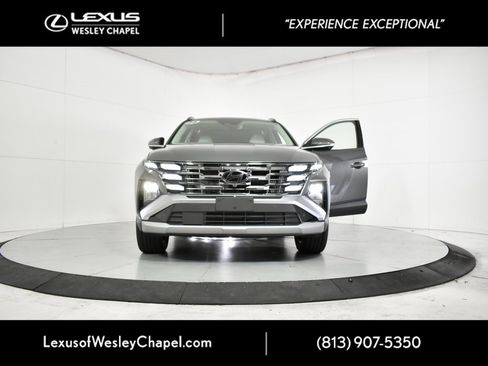 Used 2025 Hyundai Tucson Limited w/ Tow & Go Package image 45