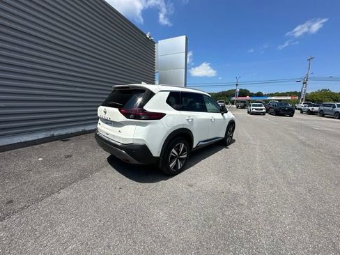 Used 2023 Nissan Rogue SL w/ SL Premium Package FWD image 6