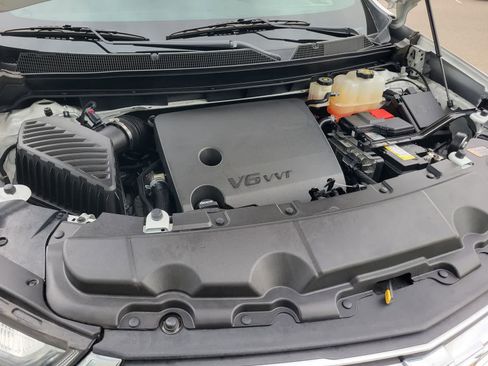 Used 2023 Chevrolet Traverse LT FWD image 31