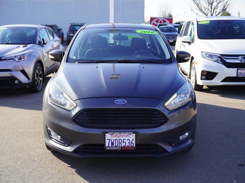 Used 2016 Ford Focus SE image 6