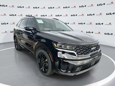 Certified 2023 Kia Sorento SX FWD image 1