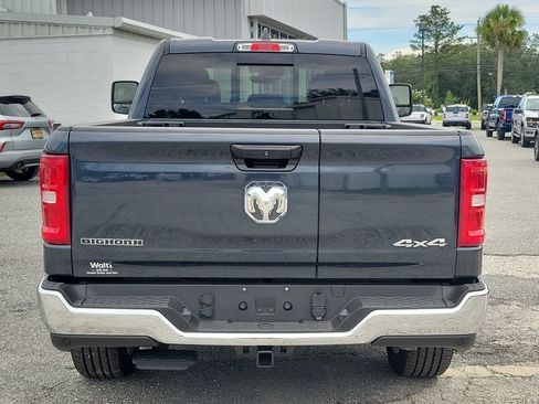 Used 2025 RAM 1500 Big Horn AWD/4WD image 9