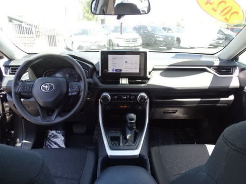 Used 2024 Toyota RAV4 XLE FWD image 24