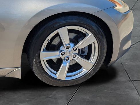 Used 2009 Nissan 370Z Touring image 11