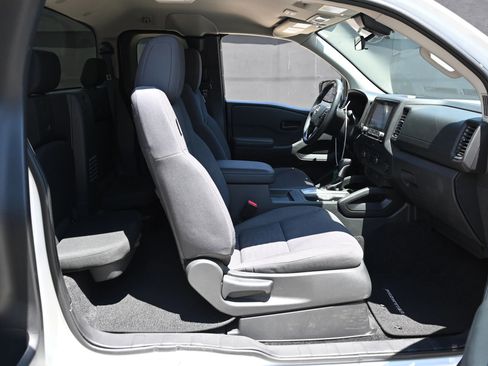 Used 2024 Nissan Frontier S w/ S Utility Package RWD image 17