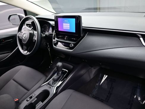Used 2024 Toyota Corolla LE FWD image 14