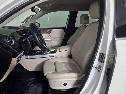 Used 2020 Mercedes-Benz GLB 250 image 9