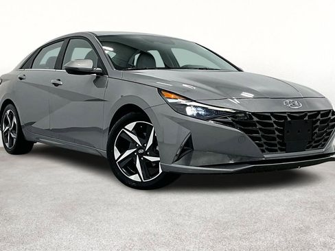 Certified 2022 Hyundai Elantra Limited image 1