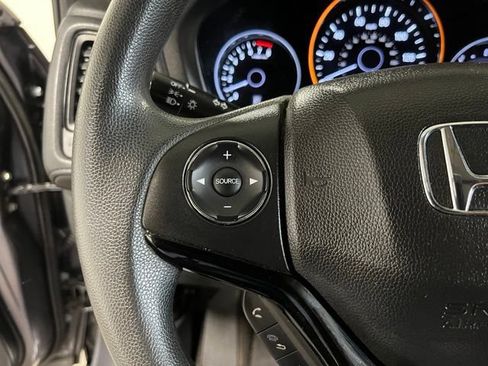Used 2019 Honda HR-V LX image 26