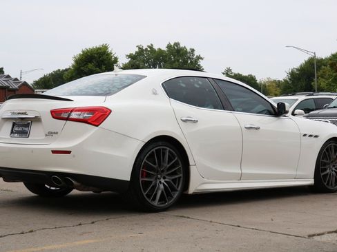 Used 2015 Maserati Ghibli S Q4 AWD/4WD image 10