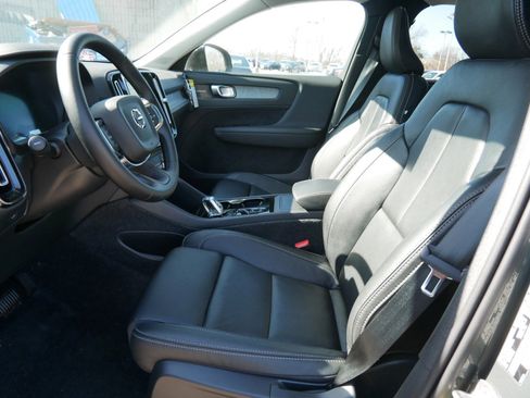 New 2026 Volvo XC40 B5 Ultra w/ Climate Package image 5