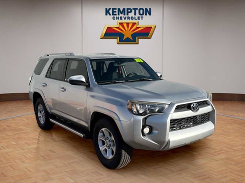 Used 2016 Toyota 4Runner SR5 image 8