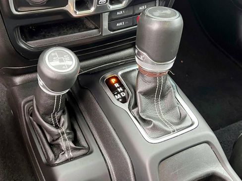 Used 2022 Jeep Wrangler Unlimited Sahara w/ Cold Weather Group image 24