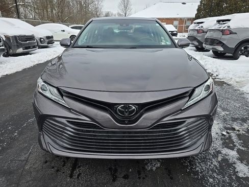 Used 2018 Toyota Camry XLE w/ Audio Package image 2