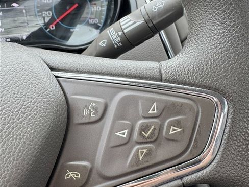 Used 2017 Chevrolet Cruze LT w/ Convenience Package image 18