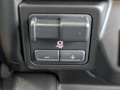 Used 2021 Chevrolet Silverado 1500 RST w/ Z71 Off-Road Package AWD/4WD image 23