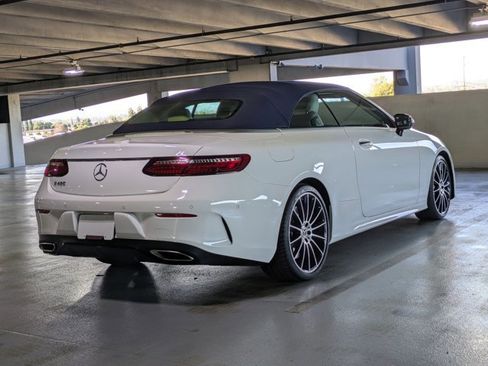 Used 2023 Mercedes-Benz E 450 Cabriolet image 4