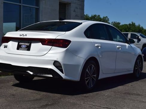 Used 2024 Kia Forte LXS FWD image 13