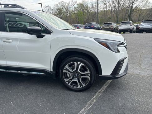 Certified 2025 Subaru Ascent Limited w/ Popular Package #1 image 5