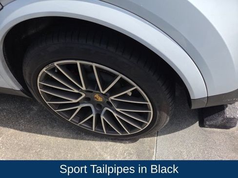 Used 2021 Porsche Cayenne Coupe AWD/4WD image 10