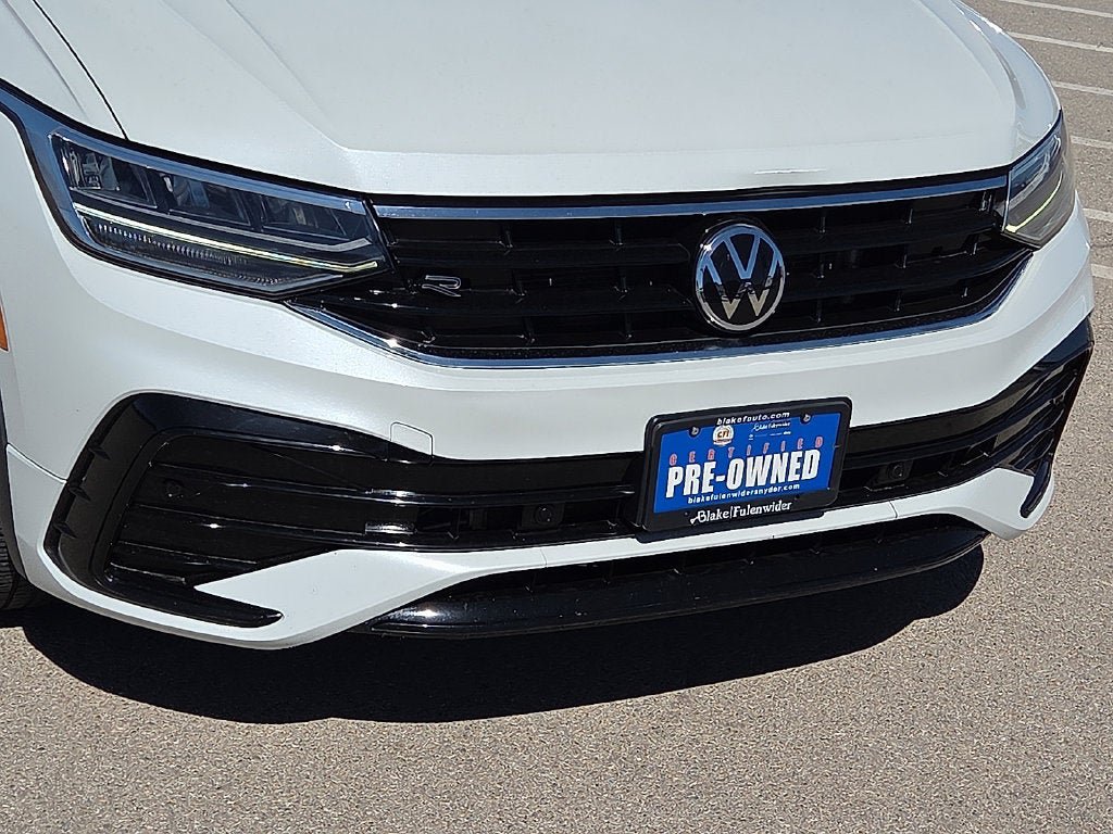 Used 2024 Volkswagen Tiguan SE R-Line FWD image 9