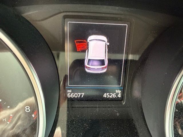 Used 2020 Volkswagen Tiguan SE FWD image 9