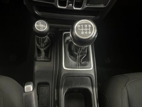 Used 2018 Jeep Wrangler Unlimited Sahara AWD/4WD image 74