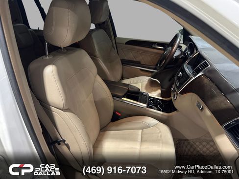 Used 2013 Mercedes-Benz GL 450 4MATIC image 26