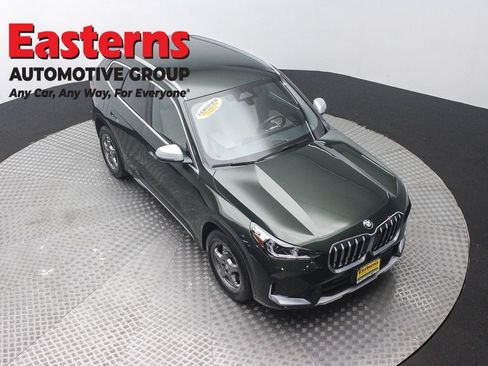 Used 2023 BMW X1 xDrive28i AWD/4WD image 3