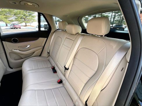 Certified 2022 Mercedes-Benz GLC 300 4MATIC image 27