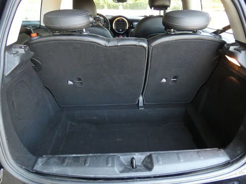 Used 2018 MINI Cooper 2-Door Hardtop FWD image 59