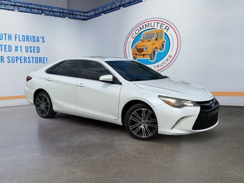 Used 2016 Toyota Camry SE FWD image 8