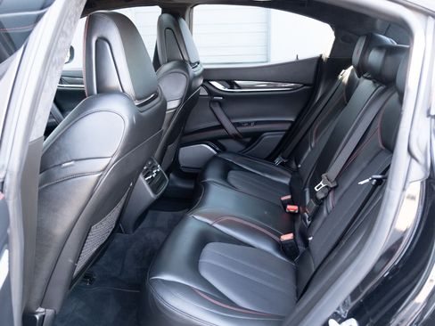 Used 2018 Maserati Ghibli S GranSport Q4 image 19