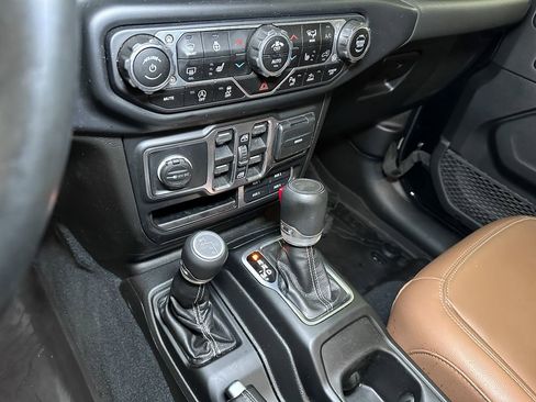 Certified 2022 Jeep Wrangler Unlimited Sahara w/ LED Lighting Group image 43