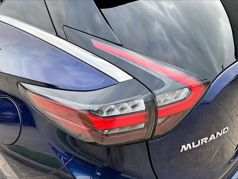 Used 2023 Nissan Murano SV FWD image 29