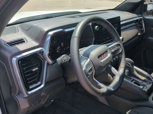 Certified 2024 GMC Canyon Elevation w/ Trailering Package RWD image 10