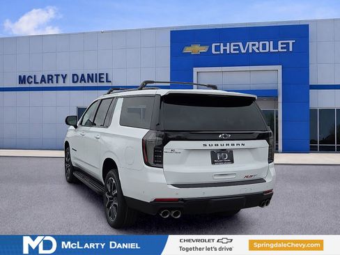 New 2026 Chevrolet Suburban RST w/ Comfort Package AWD/4WD image 4