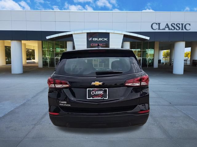 Used 2023 Chevrolet Equinox LS FWD image 7