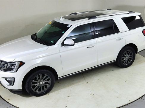 Used 2021 Ford Expedition Limited image 18