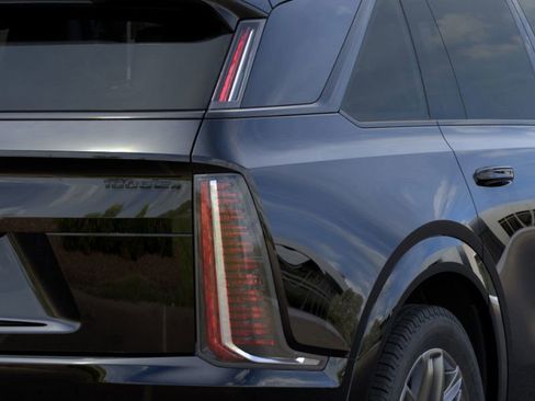 New 2025 Cadillac Escalade IQ Sport 2 w/ LPO, ONYX Package image 11