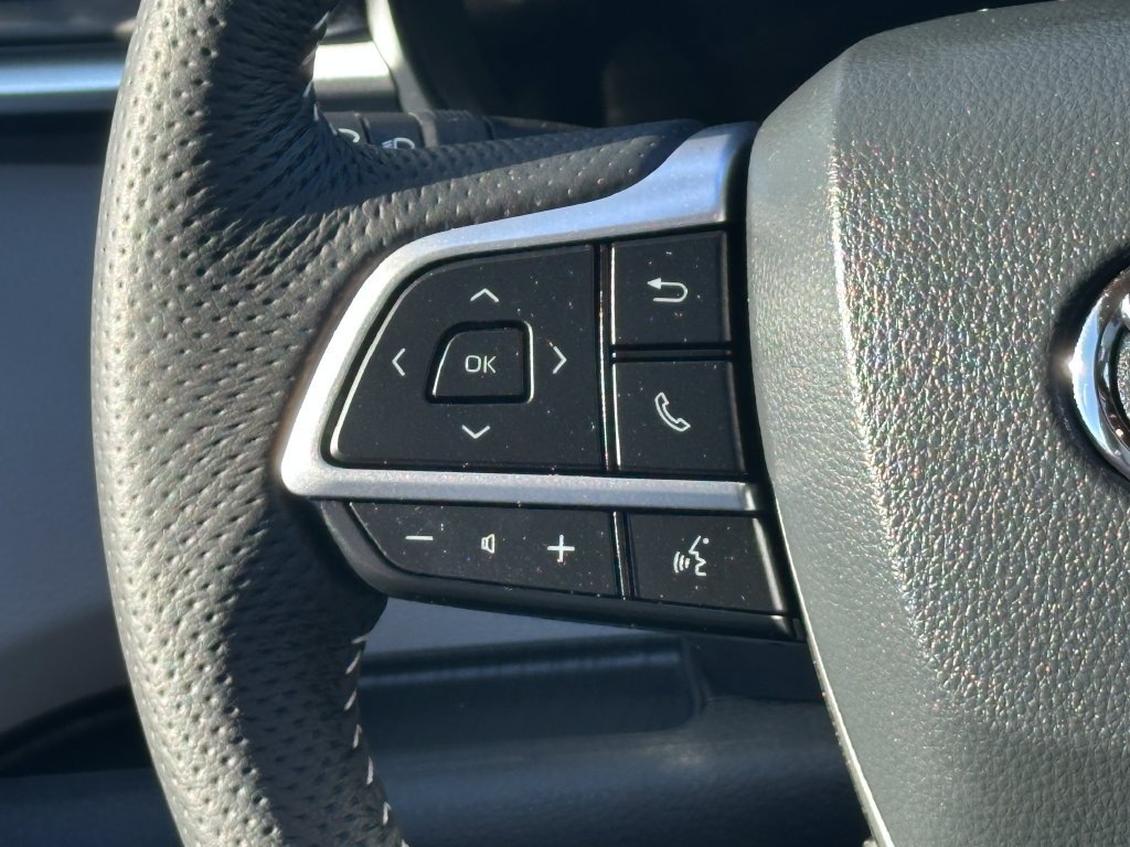 Used 2026 Toyota Sienna XSE AWD/4WD image 21