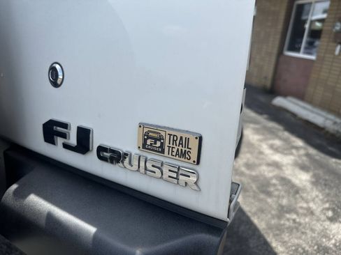 Used 2008 Toyota FJ Cruiser 4WD image 6