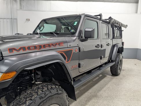 Used 2022 Jeep Gladiator Mojave w/ Cold Weather Group image 7