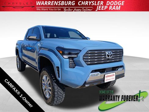 Used 2026 Toyota Tacoma Limited AWD/4WD image 1