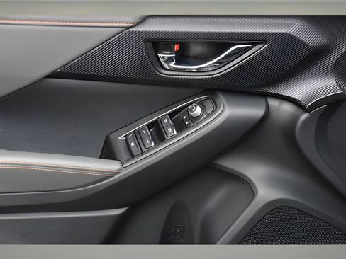 Certified 2025 Subaru Crosstrek 2.5i Limited image 24