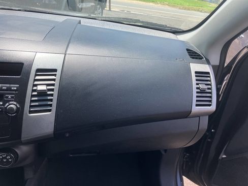 Used 2009 Mitsubishi Outlander ES image 25