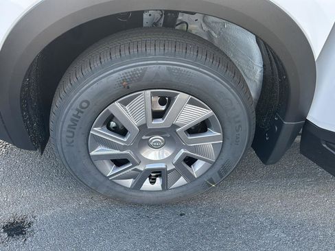 New 2026 Nissan Kicks S image 29