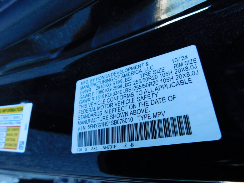 Used 2025 Honda Pilot Black Edition image 9