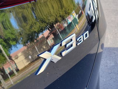 Used 2025 BMW X3 xDrive30i w/ Premium Package image 6